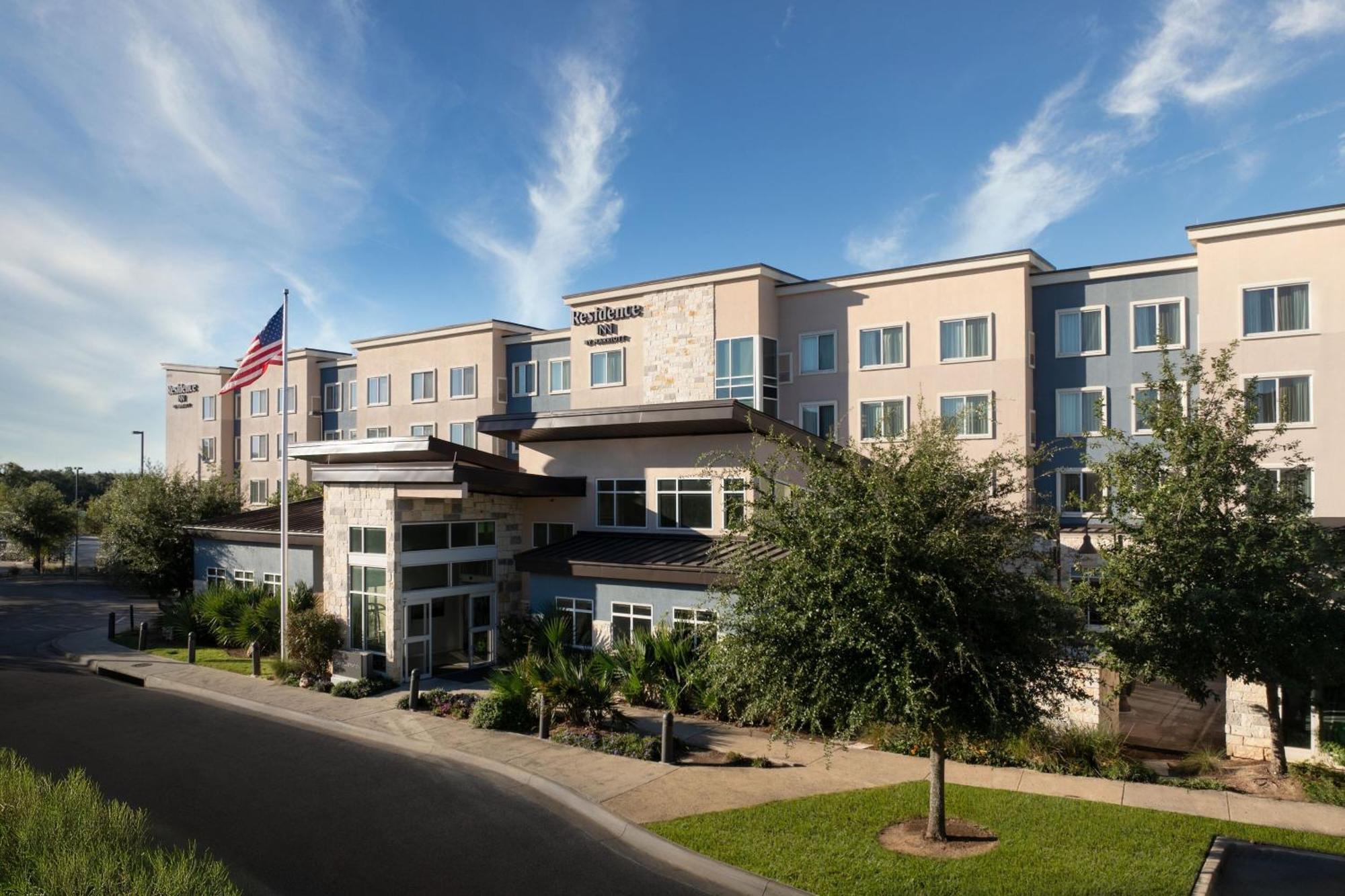 Residence Inn By Marriott Austin Lake Austin/River Place Four Points Exterior photo
