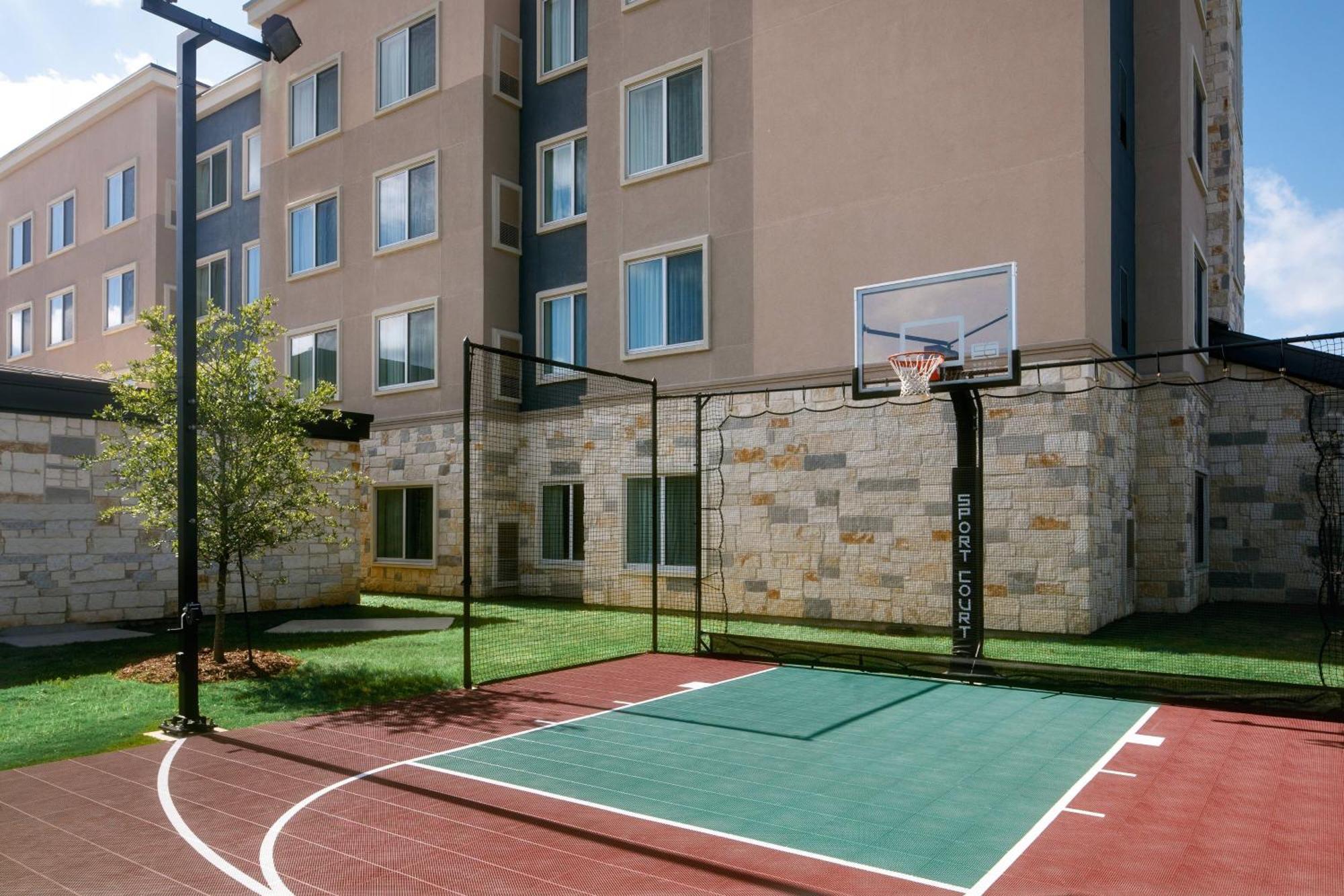 Residence Inn By Marriott Austin Lake Austin/River Place Four Points Exterior photo